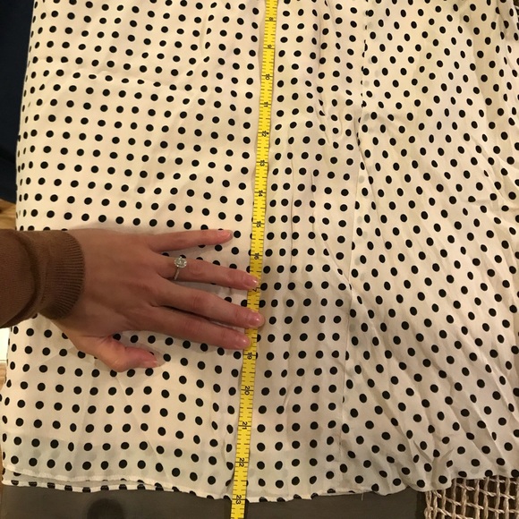 100% Silk Polka Dot Banana Republic skirt - Picture 4 of 4